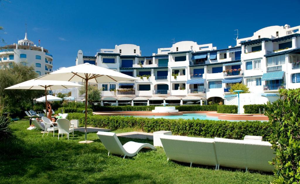 Portoverde Beach Apartments Misano Adriatico Eksteriør billede