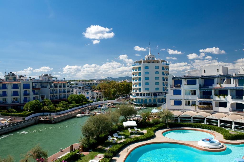 Portoverde Beach Apartments Misano Adriatico Eksteriør billede