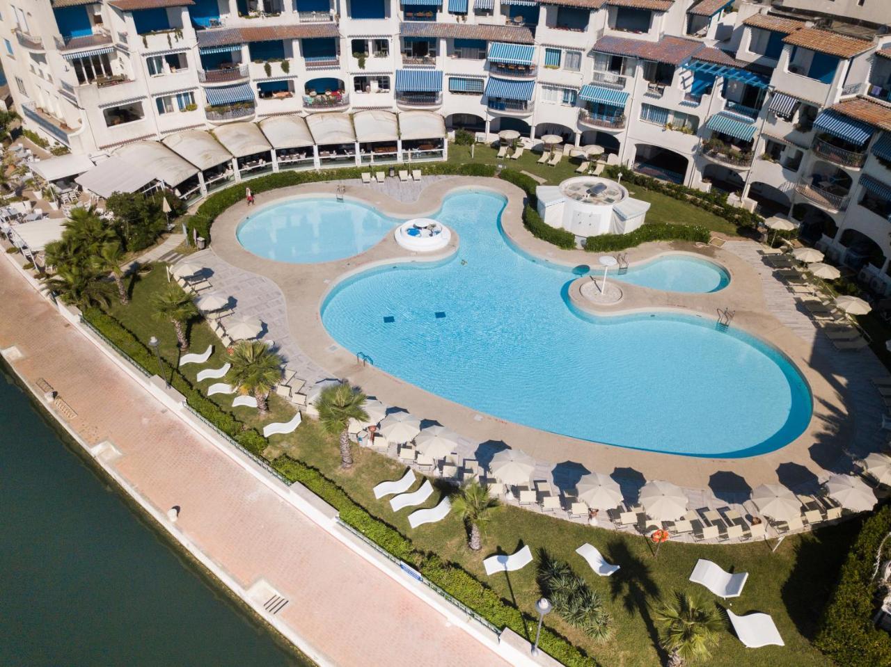 Portoverde Beach Apartments Misano Adriatico Eksteriør billede