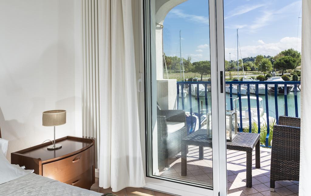 Portoverde Beach Apartments Misano Adriatico Eksteriør billede