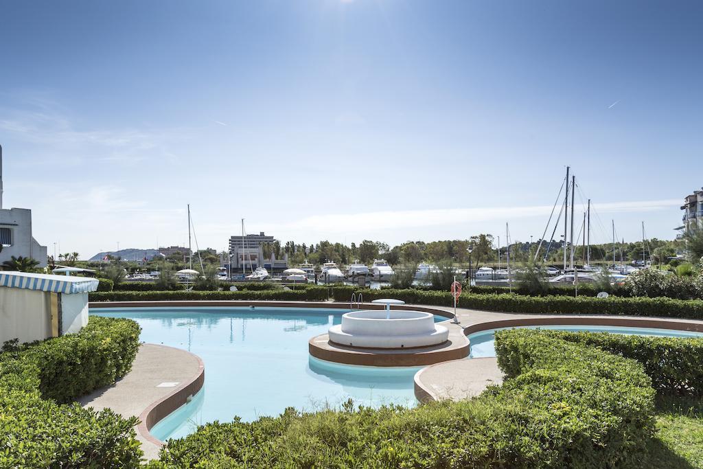 Portoverde Beach Apartments Misano Adriatico Eksteriør billede
