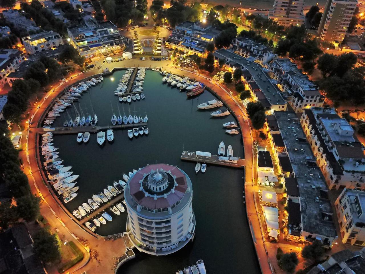Portoverde Beach Apartments Misano Adriatico Eksteriør billede