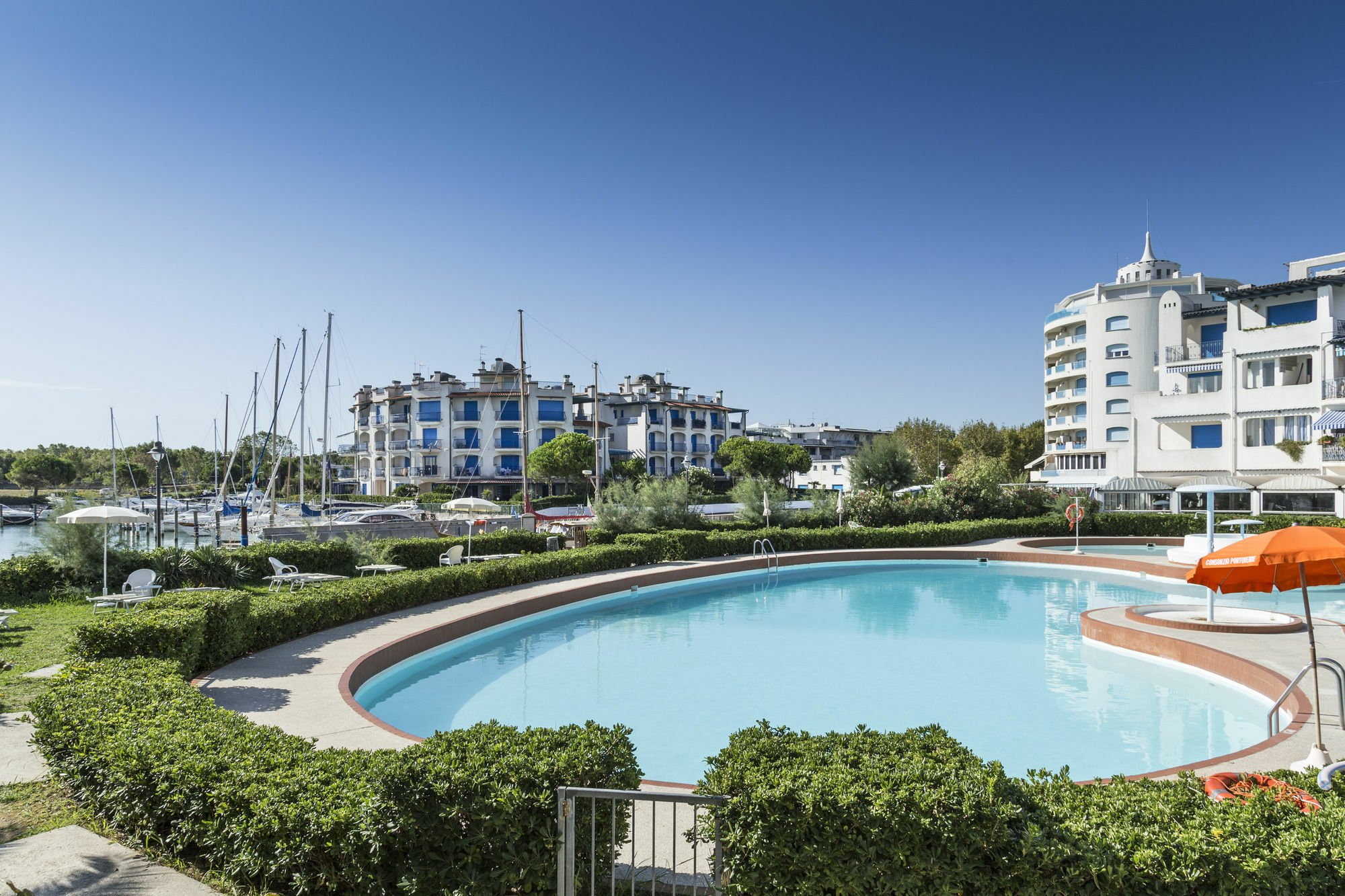 Portoverde Beach Apartments Misano Adriatico Eksteriør billede