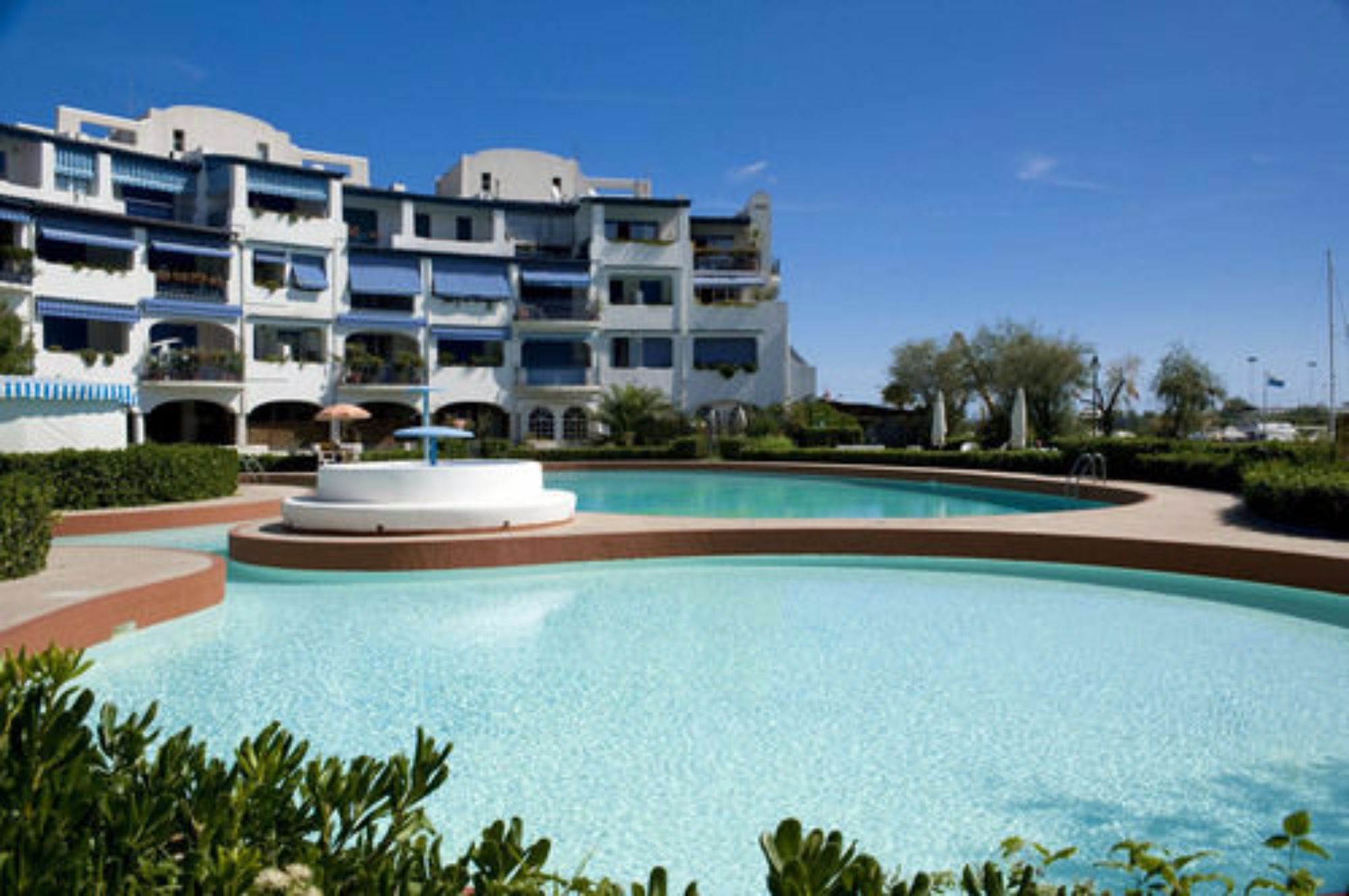 Portoverde Beach Apartments Misano Adriatico Eksteriør billede